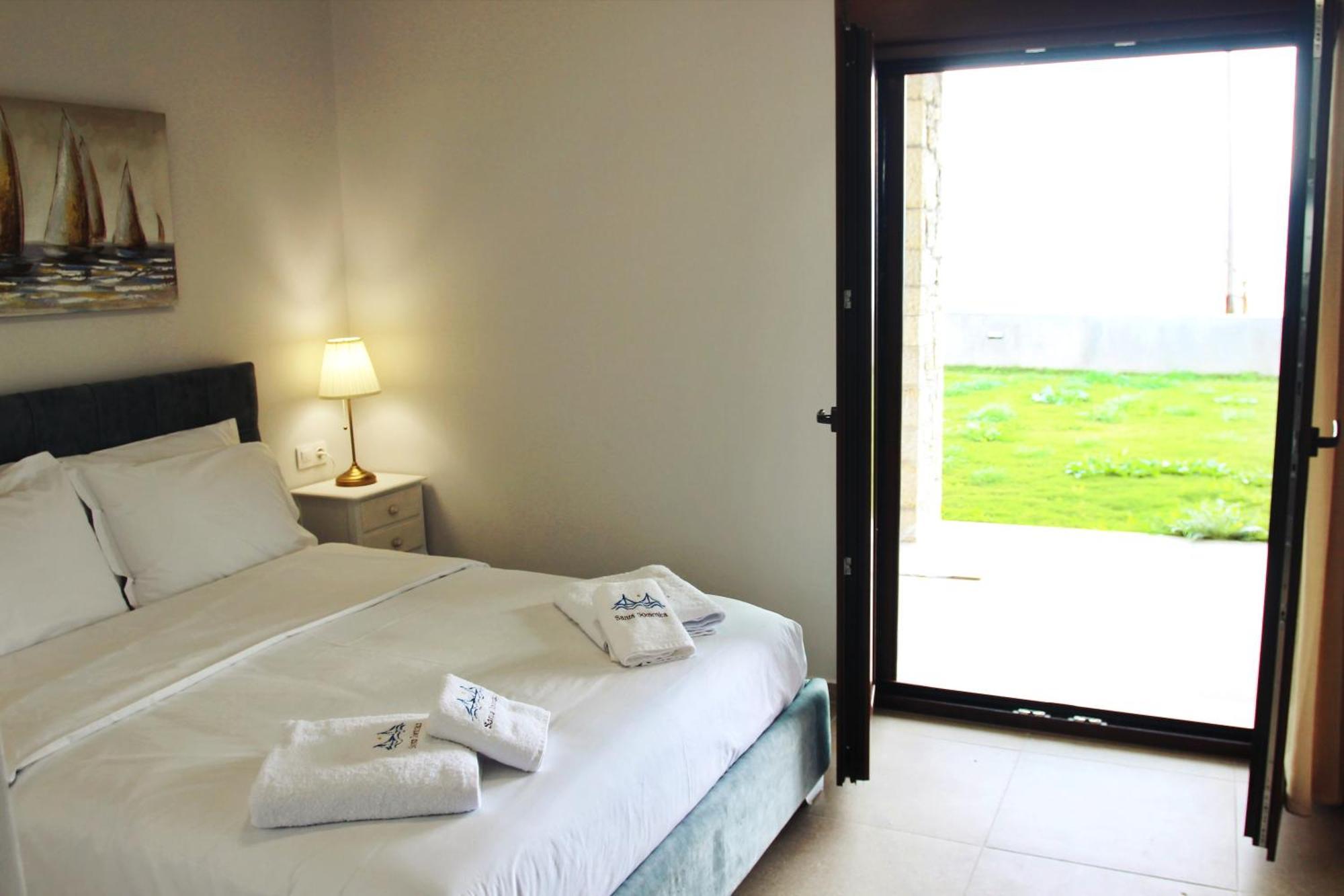 Santa Domenica Nafpaktos - Rooms And Apartments By The Sea Kültér fotó